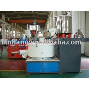 Plastic powder mixer